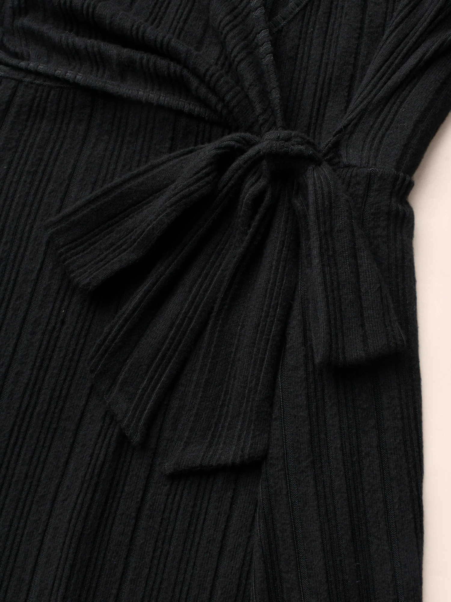 Airy Cozy Waist-Tie Wrap Midi Dress - Image 7