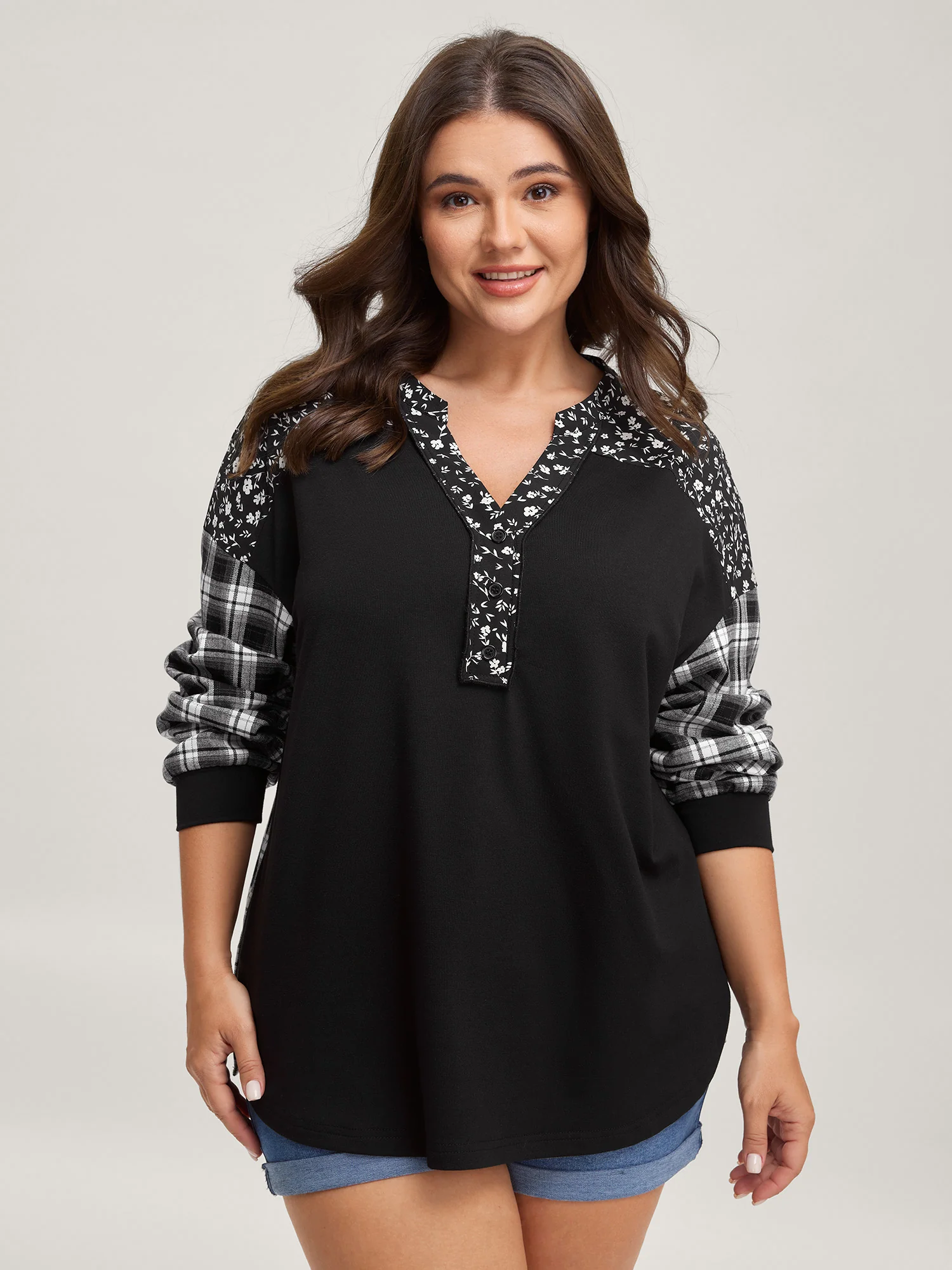 Checkered Print Contrast Notched Collar Sweatshirt