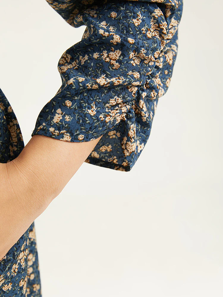 Ditsy Floral Ruched Puff Sleeve Dress - Image 9