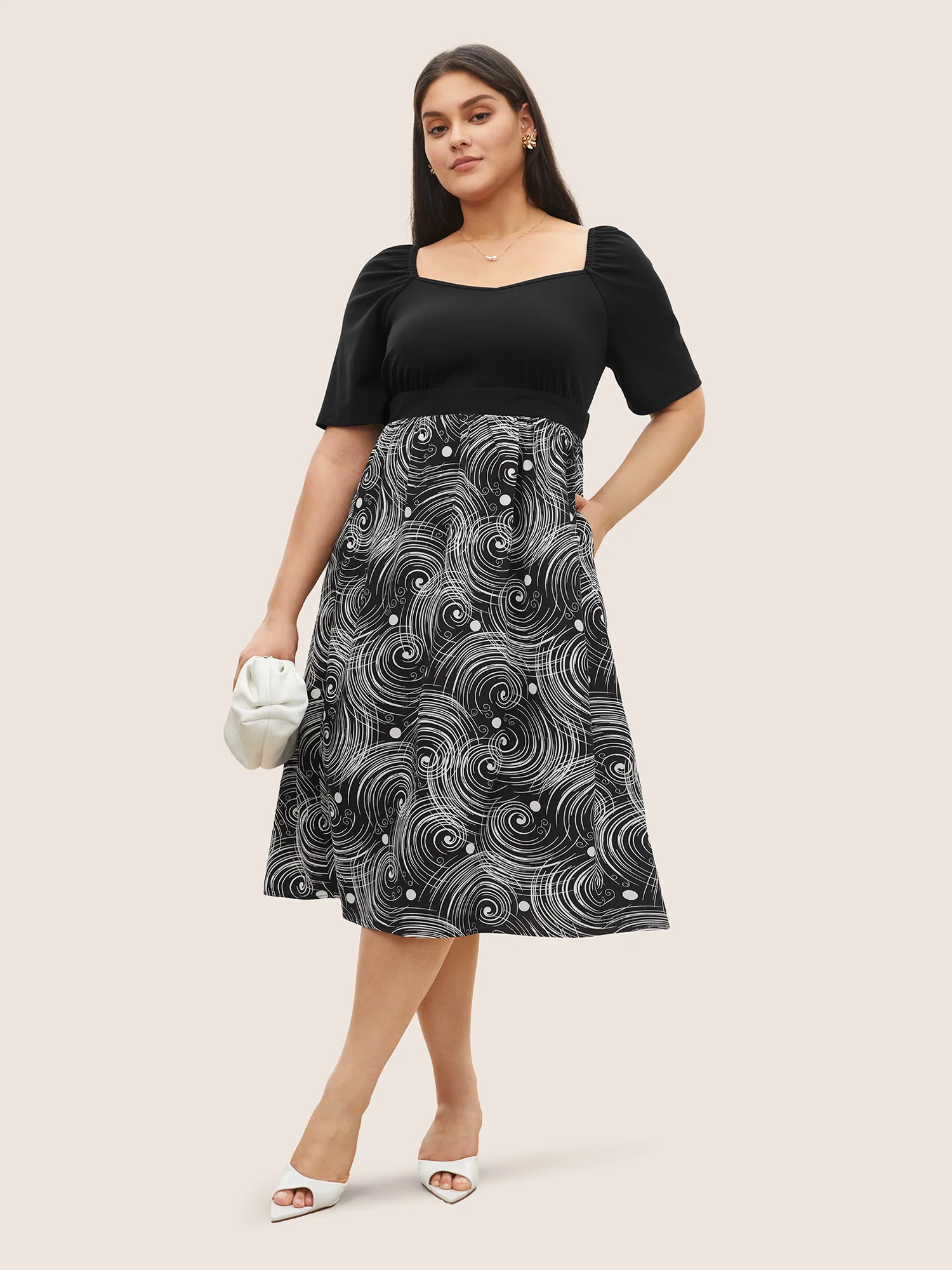 Figurative Print Patchwork Pleated Square Neck Dress - Image 3