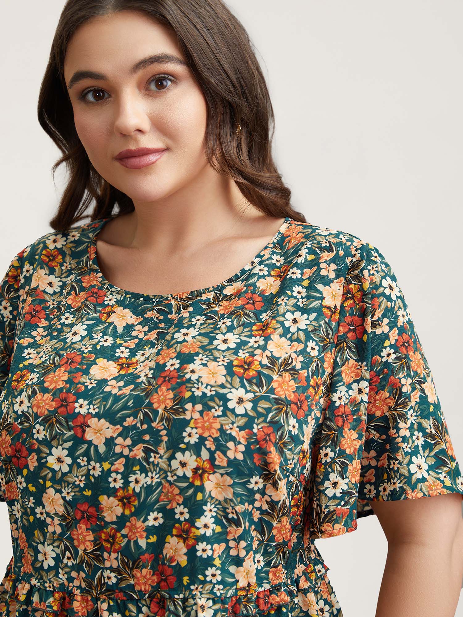 Floral Ruffled Round Neck Shirt - Image 3