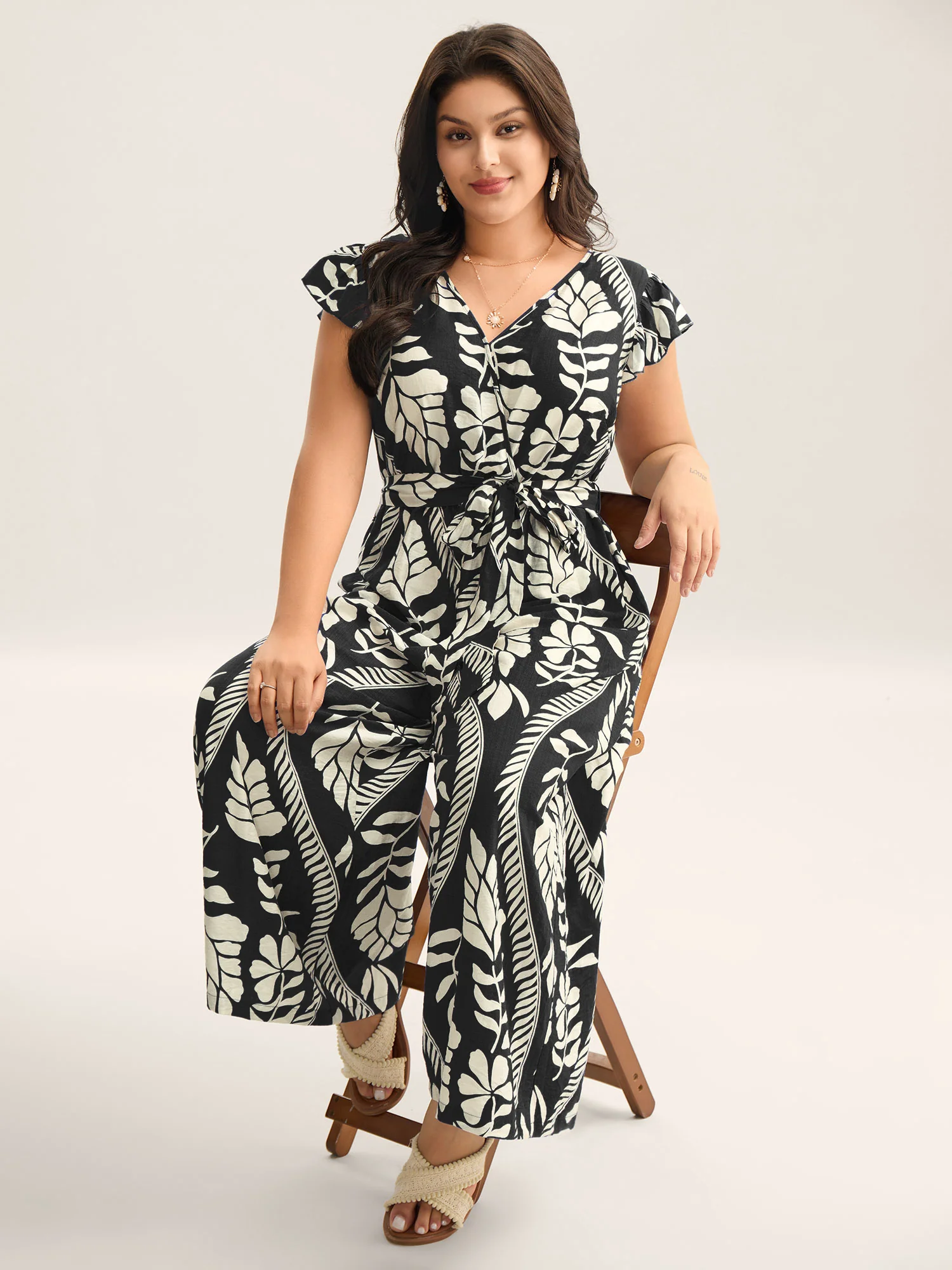 Large Floral Print Pockets Jumpsuit - Image 12
