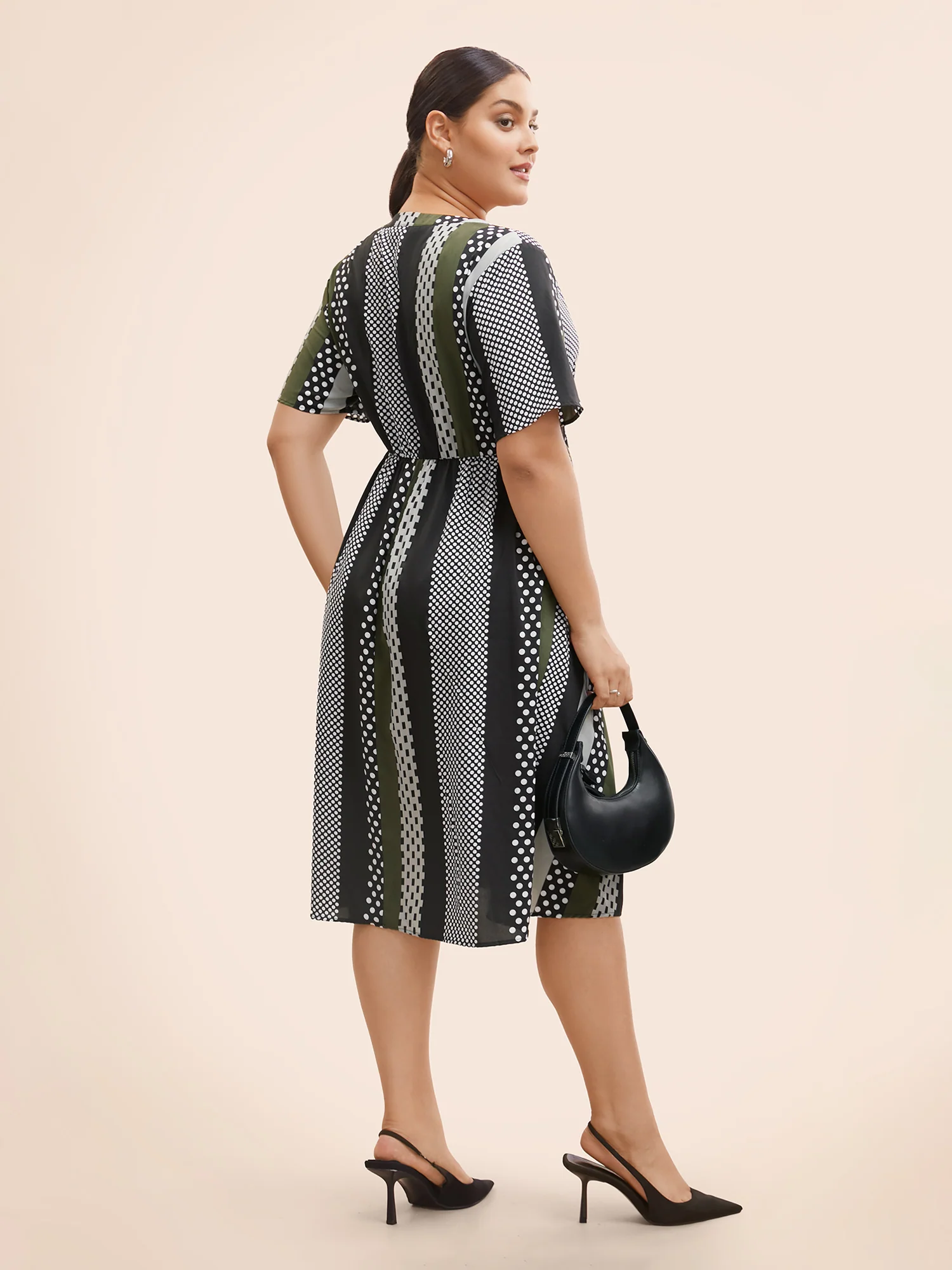 Notched Geometric Patchwork Contrast Midi Dress - Image 4