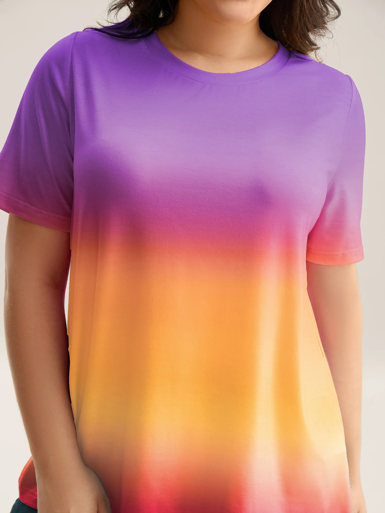 Ombre Gradient Crew Neck Curvy T-Shirt - Image 11