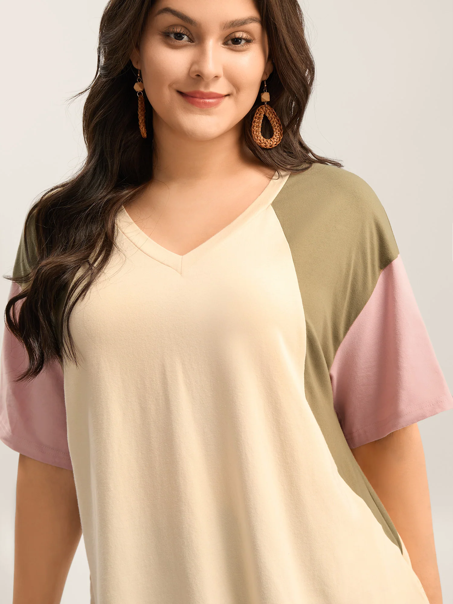 Pure Cotton Color Contrast T-Shirt - Image 2