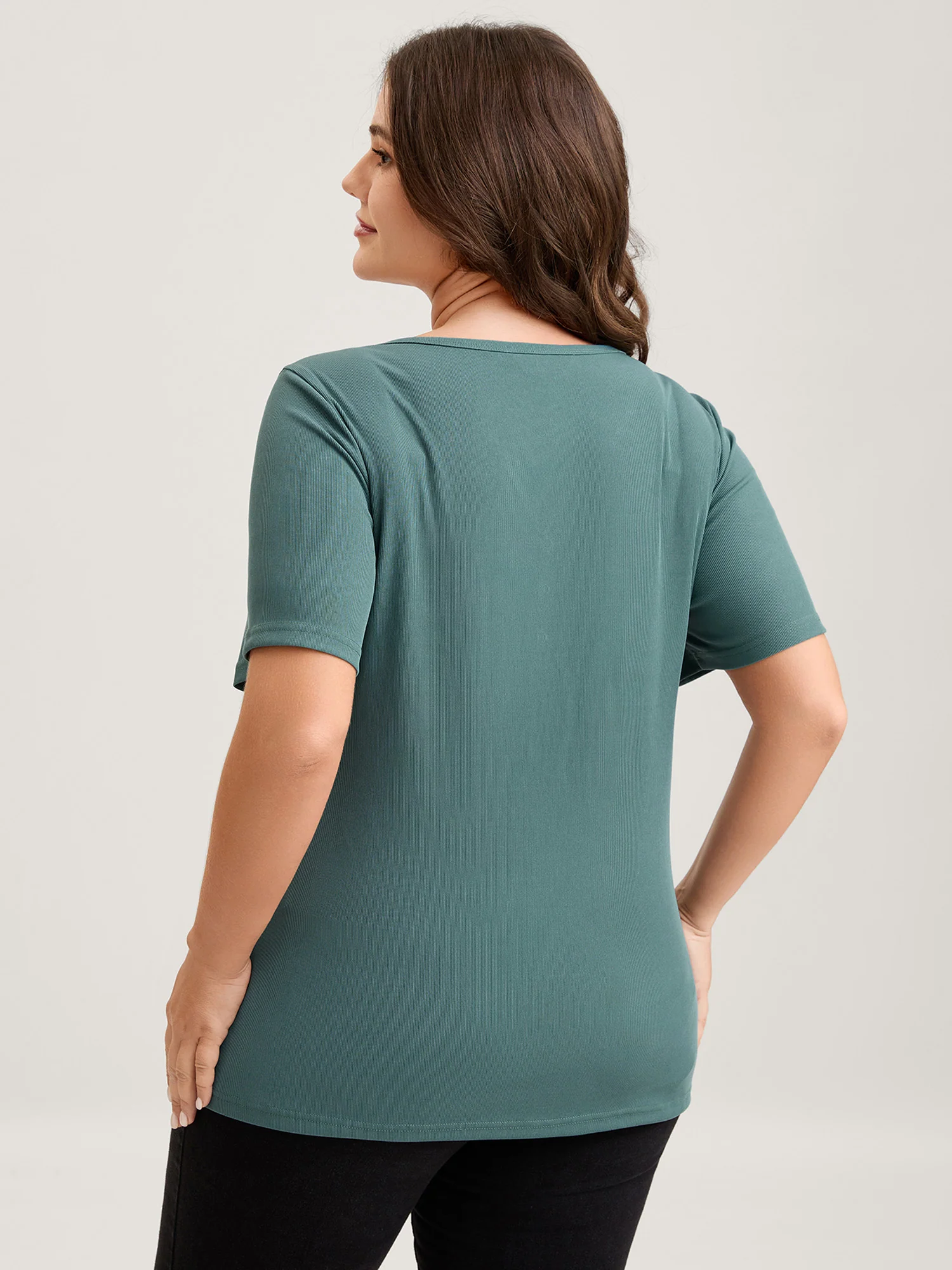 Ribbed Button V-Neck Knit T-Shirt - Image 4