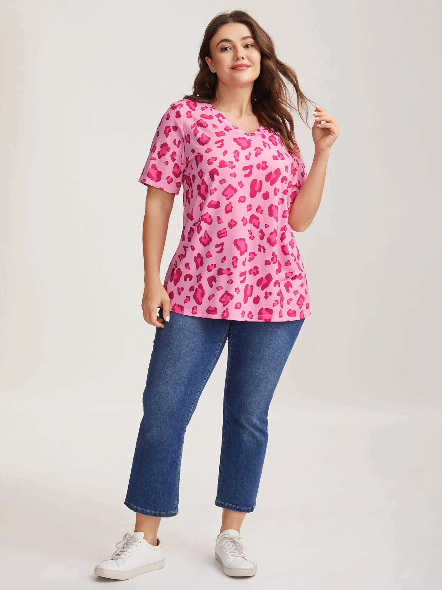 Rosy Leopard Print Relaxed T-Shirt - Image 3