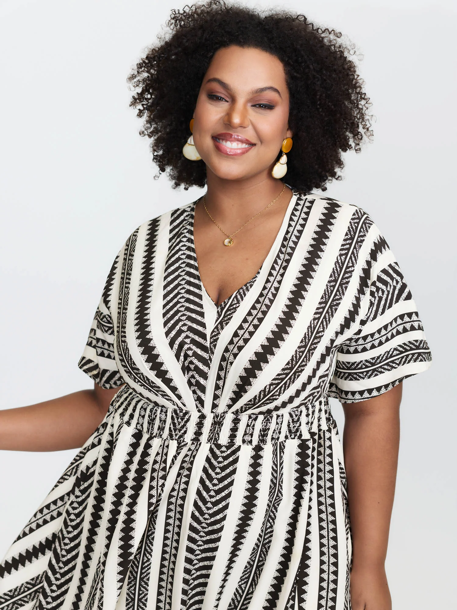 Solid Geometric Dolman Sleeve Pocket Shirred Split Hem Dress - Image 7