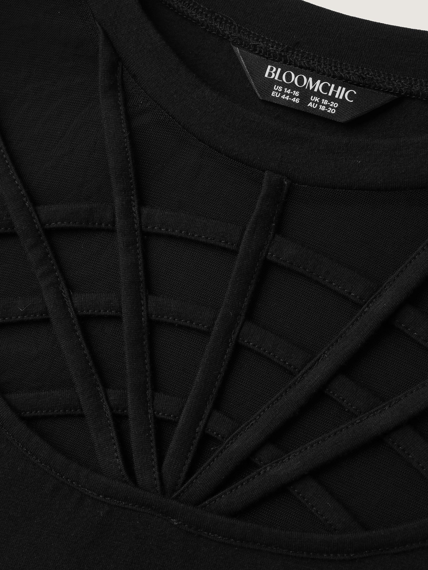 Spiderweb Cut-Out Neckline Fitted T-Shirt - Image 5