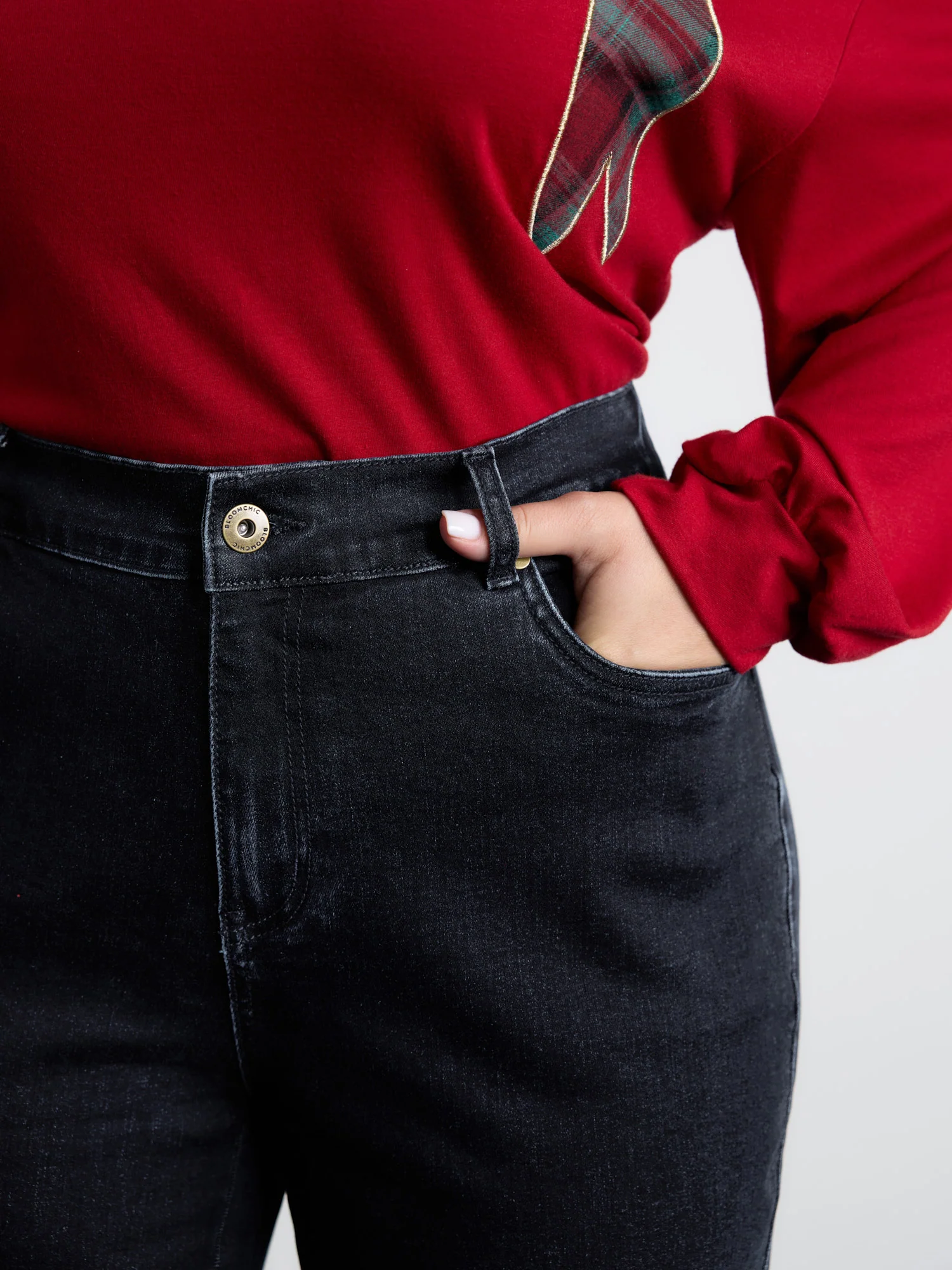 Stretchy Plaid Straight-Leg Jeans - Image 3