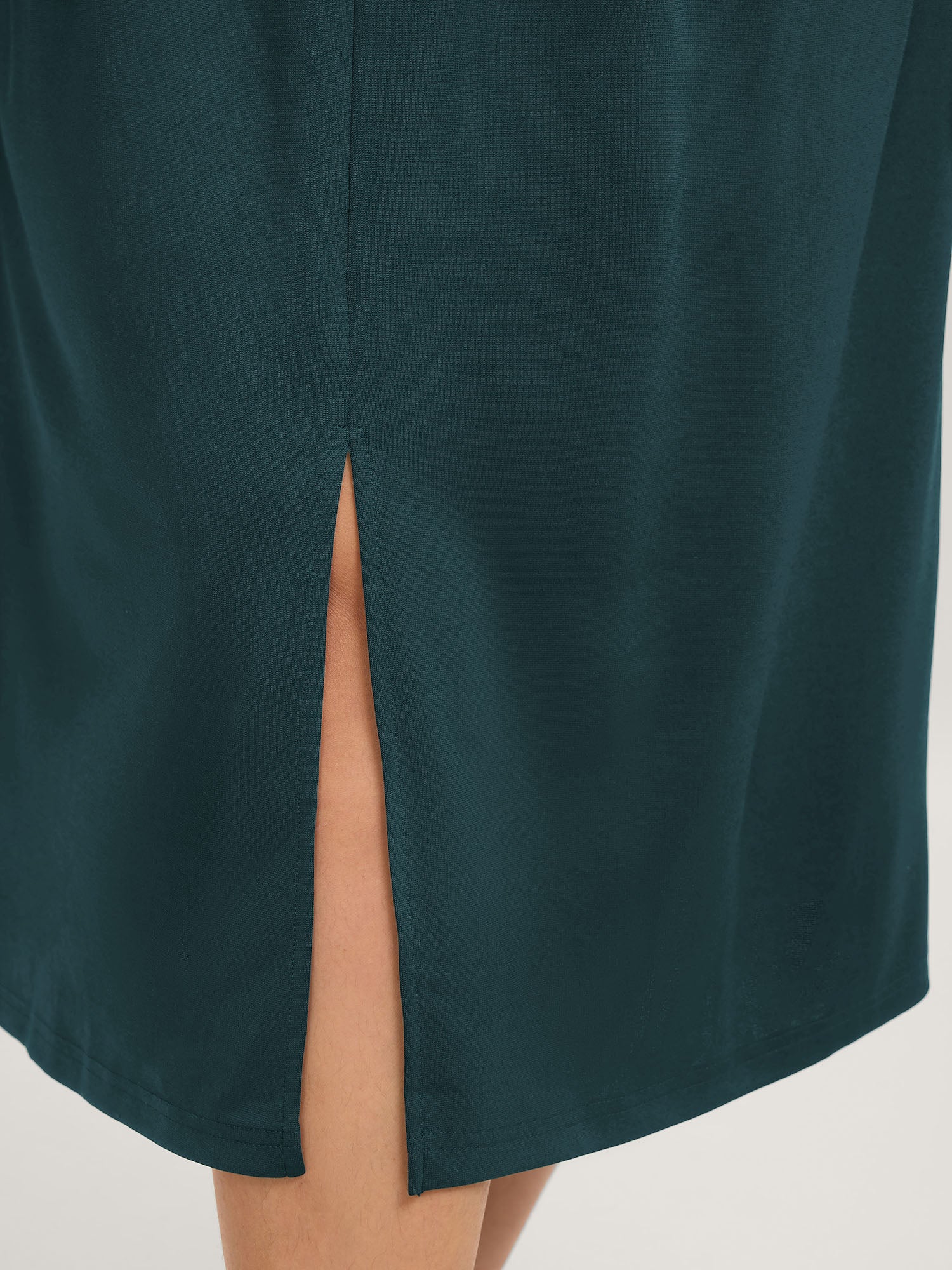 Stretchy Waist Pleated Midi Dress - Image 12