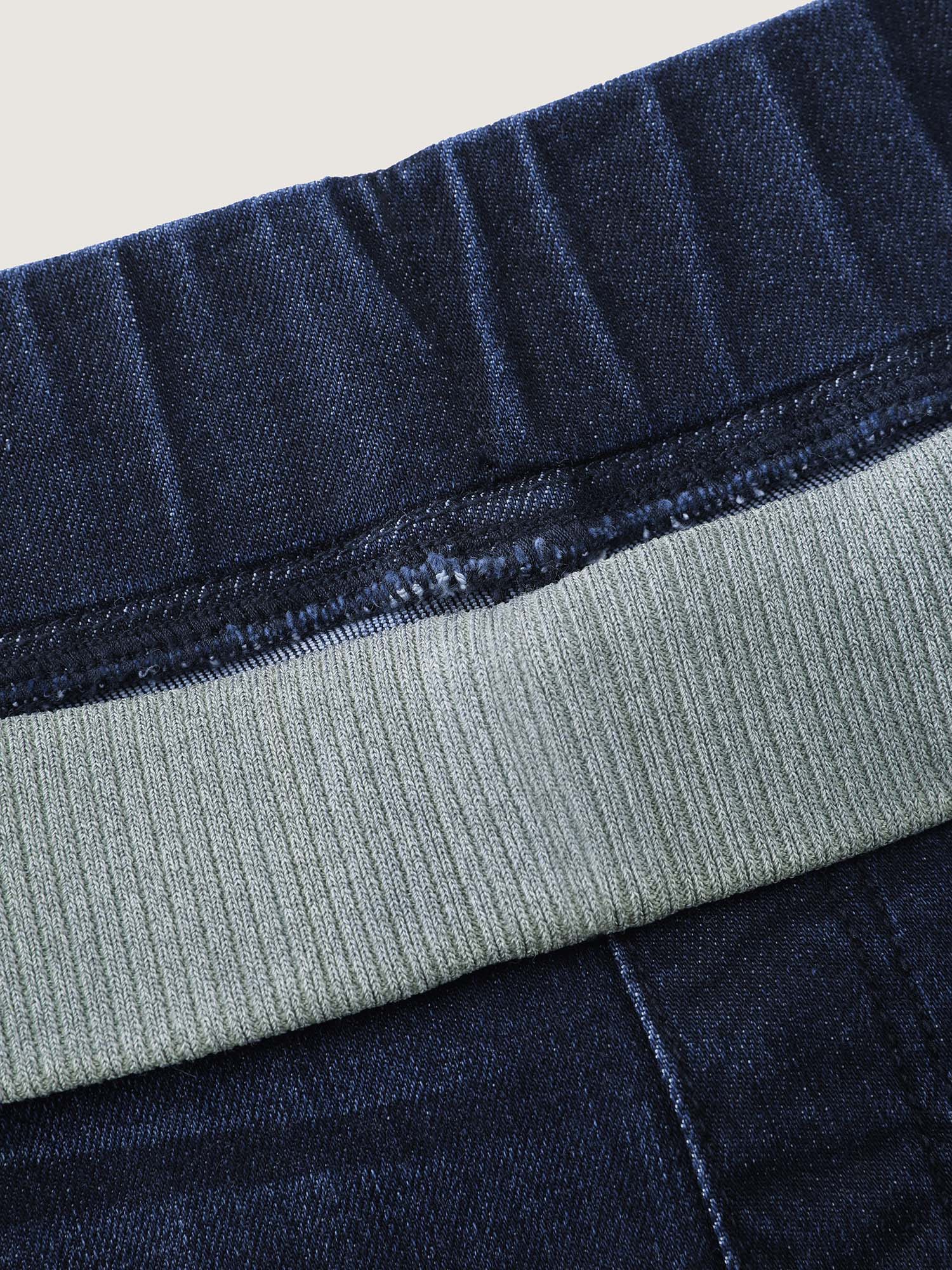 Supersoft Rubber Wide Waist Skinny-Fit Jeans - Image 7