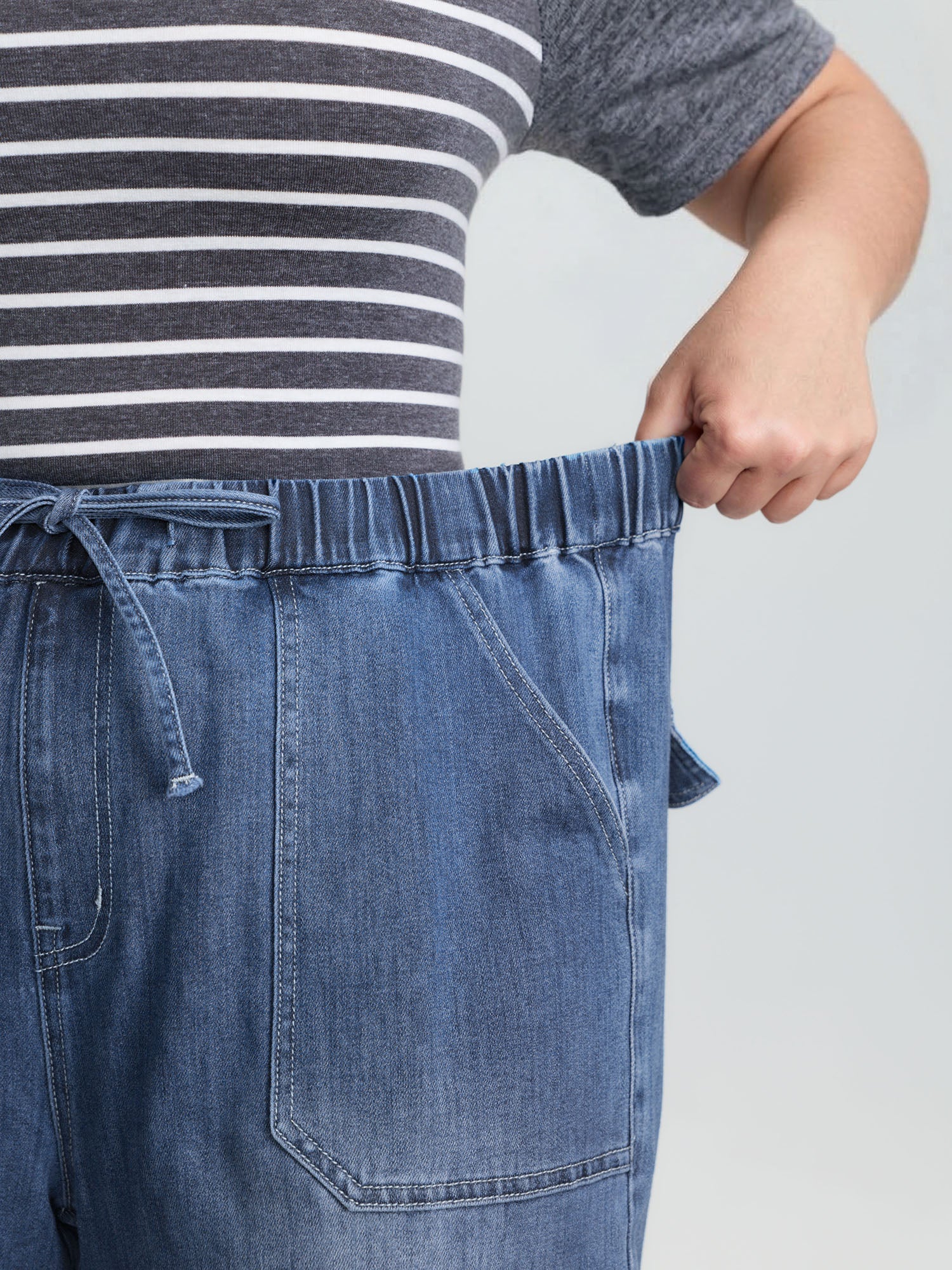 Supersoft Stretchy Back Waistband Wide-Leg Jeans - Image 4