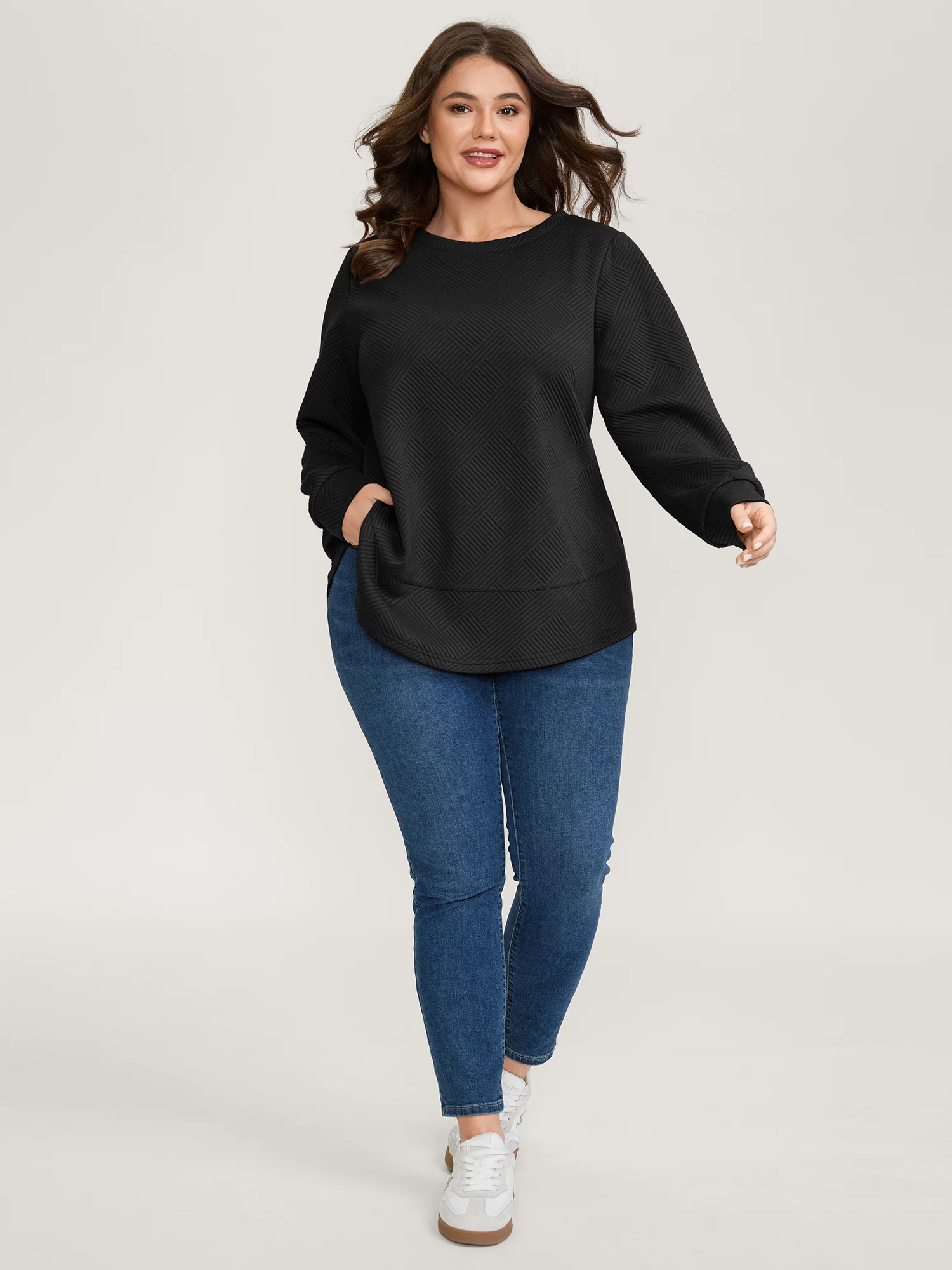 Textured Curvy Hem Round Neck Sweatshirt - Image 9