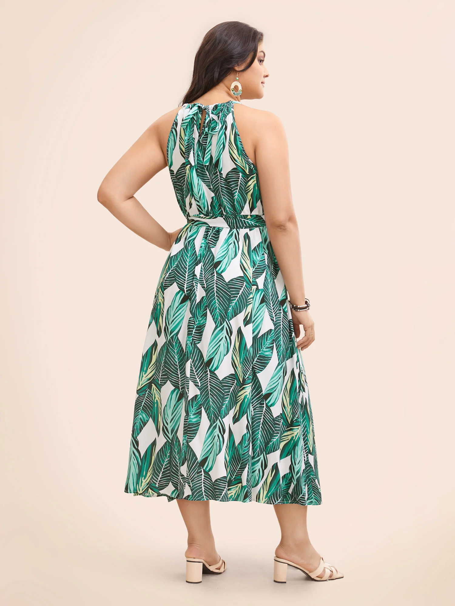 Tropical Print Knotted Pocket Ruffles Belted Halter Dress - Image 15